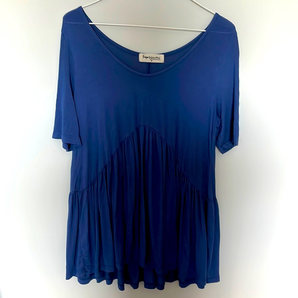 MEDIUM BLUE FLOWY TOP